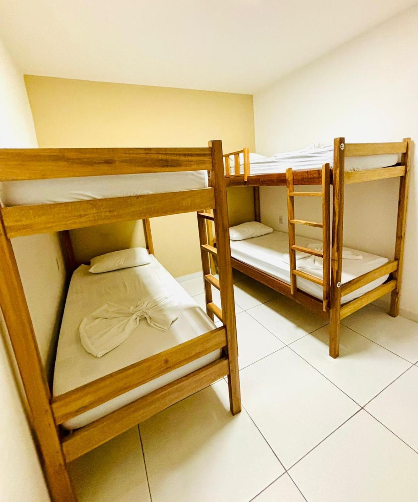 Cama em Dormitório Misto com 4 Camas